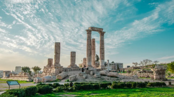 تقلبات جوية حادة.. تزايد درجات الحرارة السبت قبل عودة الأمطار بمنتصف الأسبوع